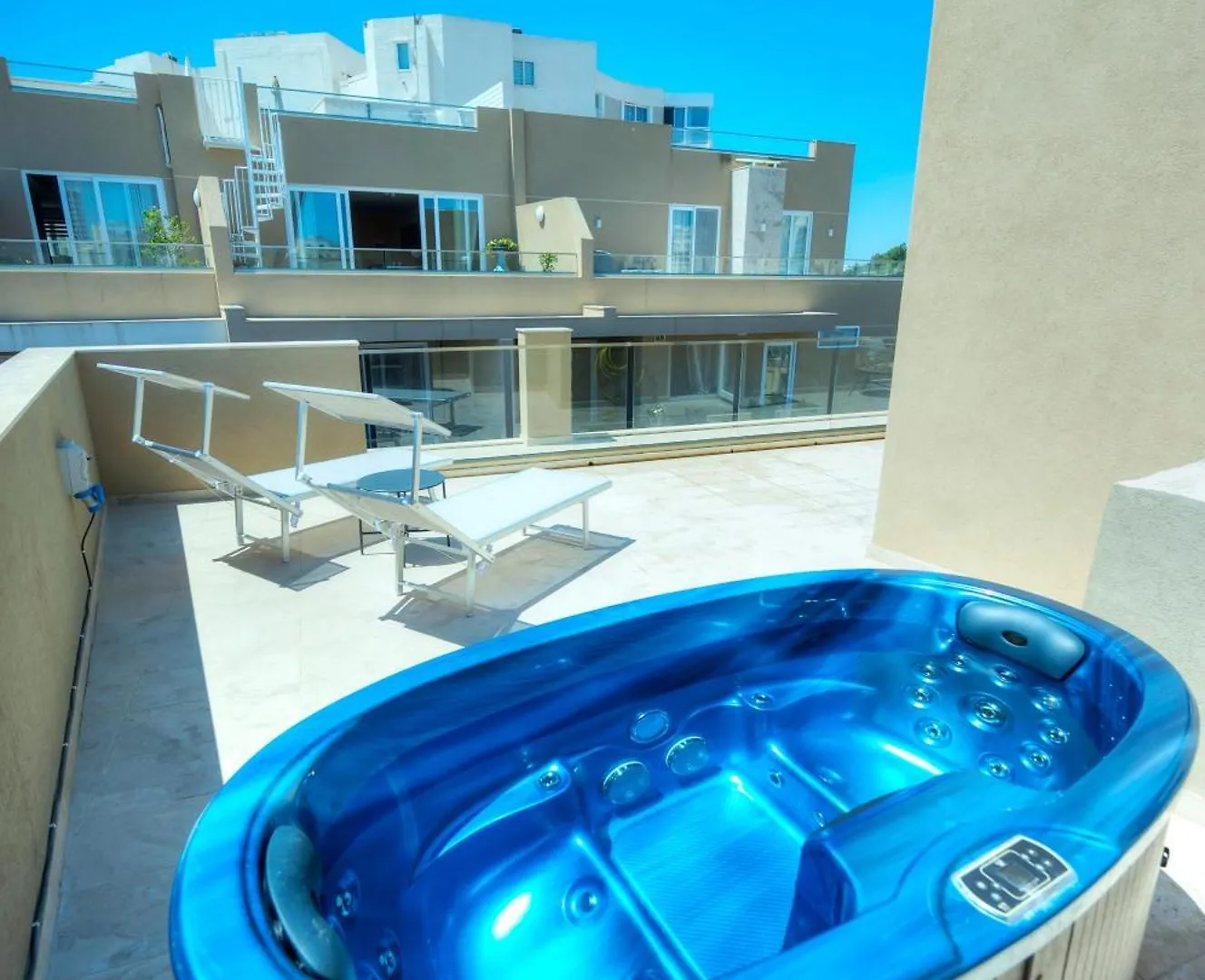 Apartmán Luxury Penthouse With Jacuzzi On Sun Terrace Apic1-2 Santa Vennera 0*,  Malta