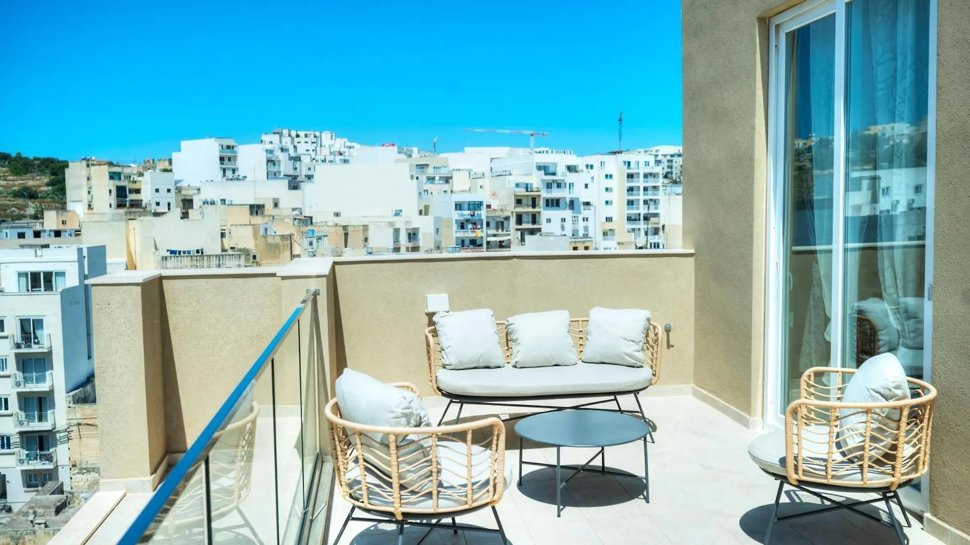 Luxury Penthouse With Jacuzzi On Sun Terrace Apic1-2 Apartment Santa Vennera Malta