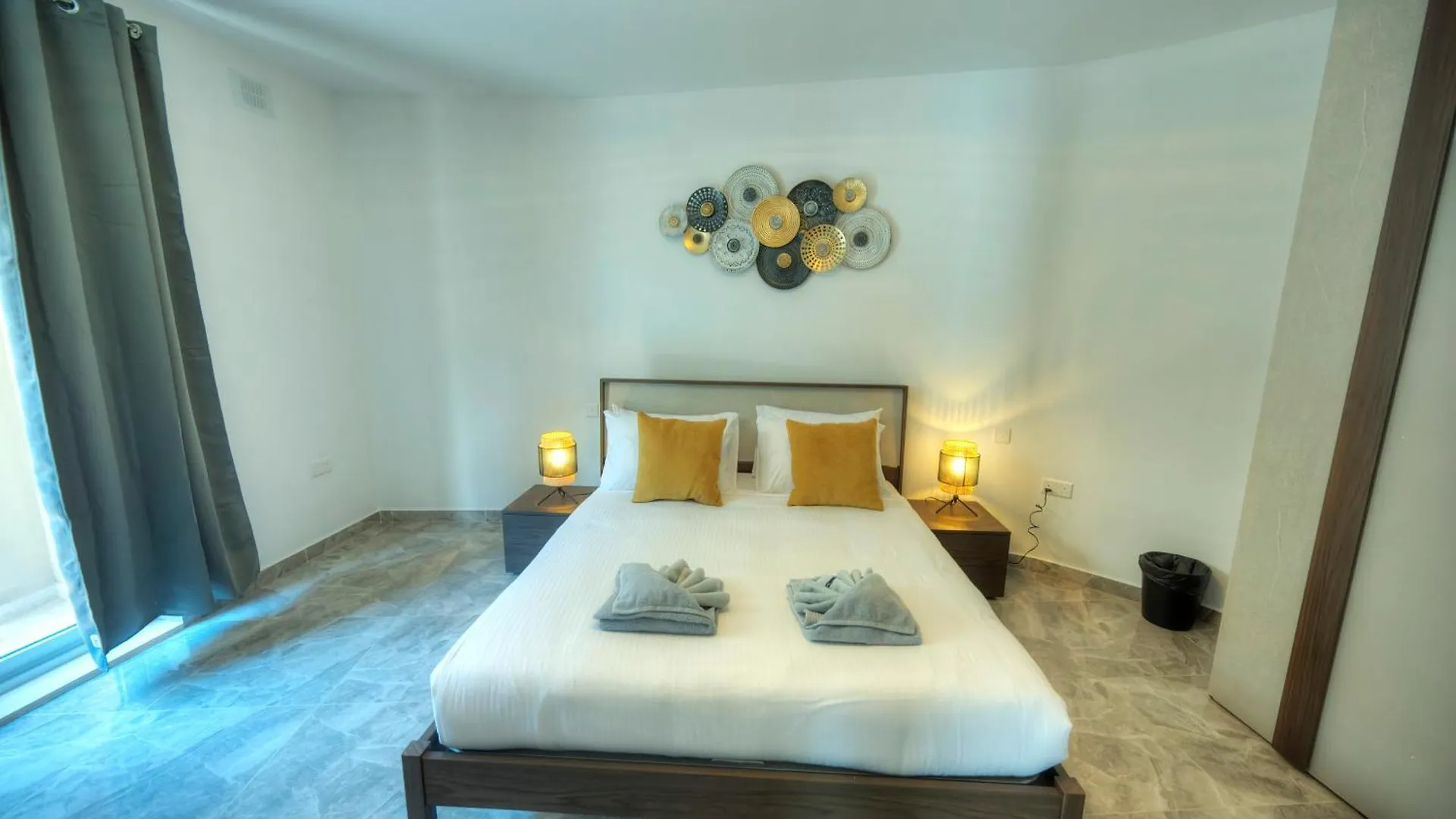 Luxury Penthouse With Jacuzzi On Sun Terrace Apic1-2 Apartment Santa Vennera 0*,  Malta